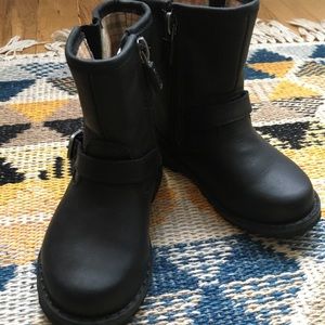 UGG Leather Boot (Like New)